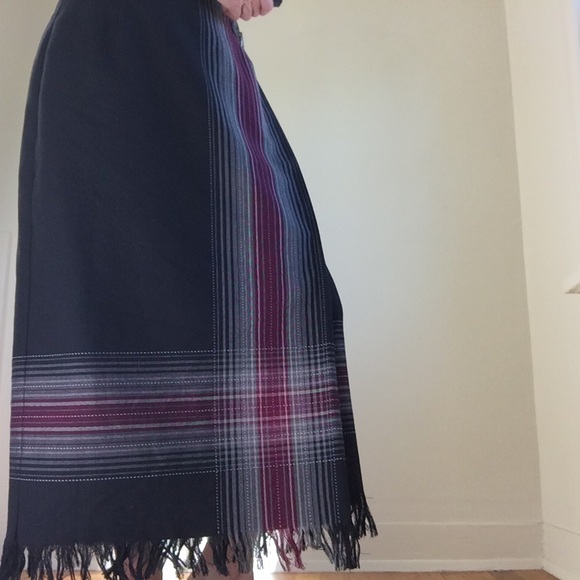 Sag Harbor Fringe Maxi Wrap Skirt Size 6 - Picture 8 of 16